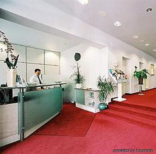 Trip Messe Westend 4*