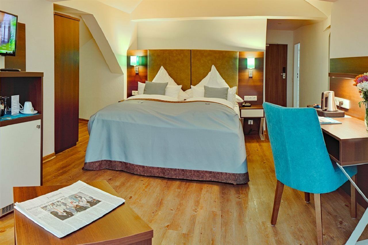Hotel Trip Messe Westend 4*